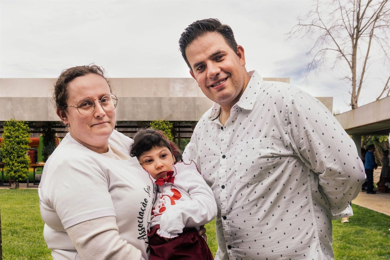 Leonor com os seus pais num momento de convívio e alegria